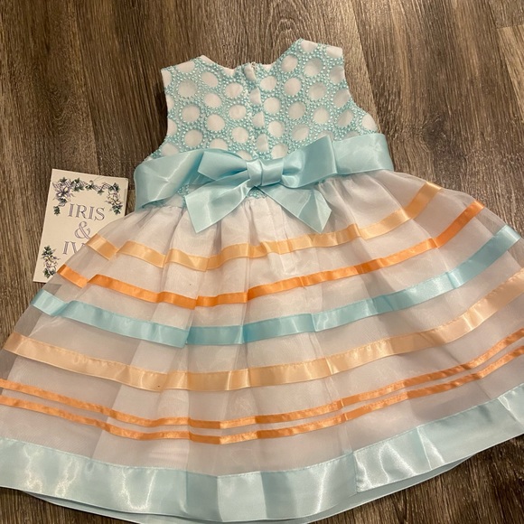 Iris and Ivy formal infant dress. 12 months - Picture 2 of 3
